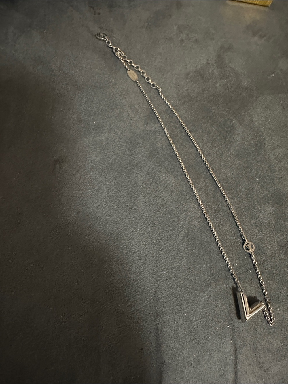 Louis Vuitton Silver V-Pendant Chain Necklace with LV Logo Accents PREOWNED - Picture 6 of 7